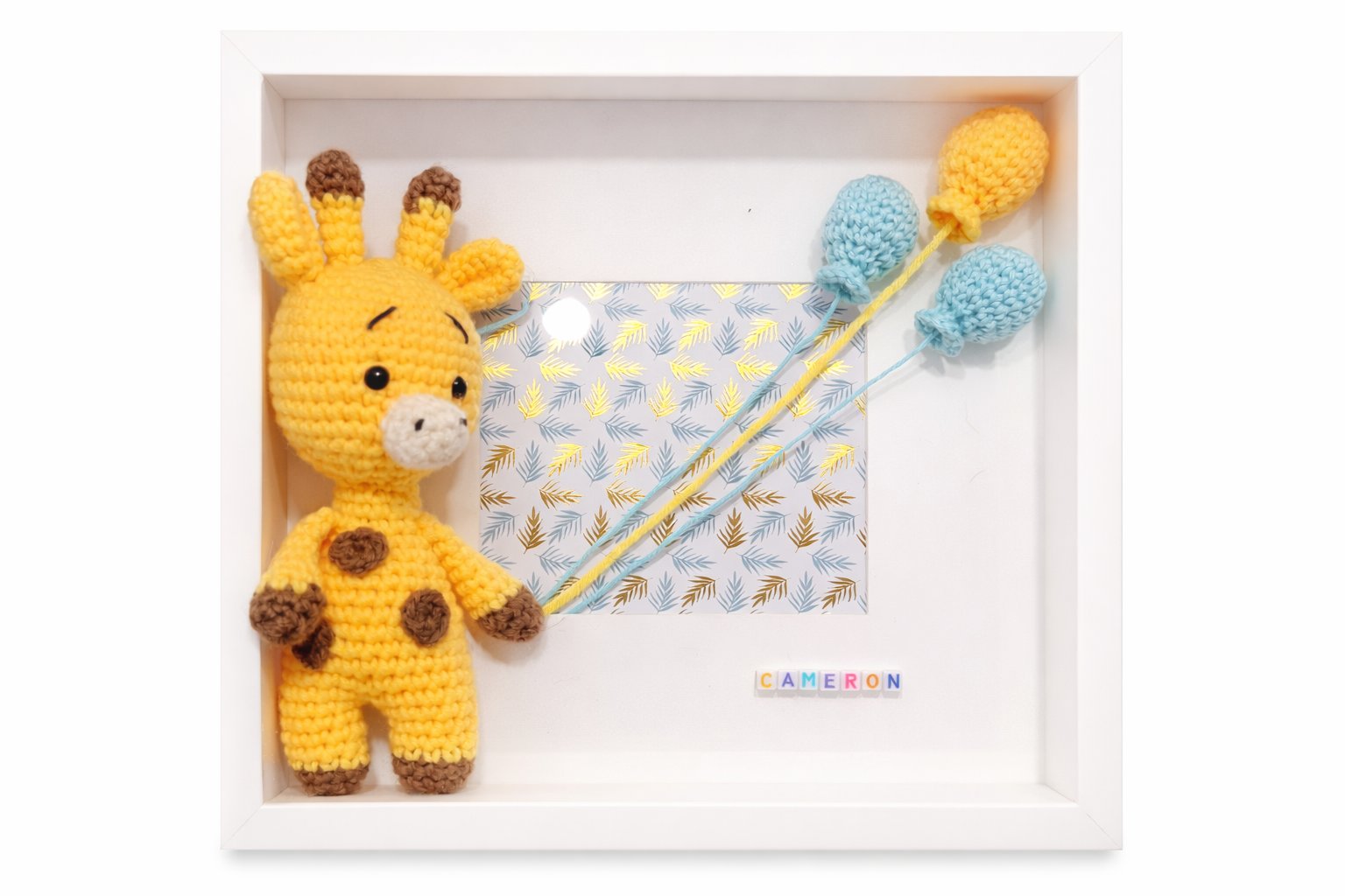 Cameron giraffe crochet frame
